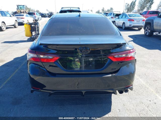 4T1G11AK2NU057202 Toyota Camry Se Nightshade Edition