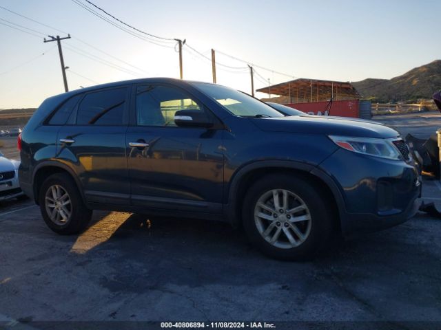 5XYKT3A69FG607845 KIA SORENTO LX