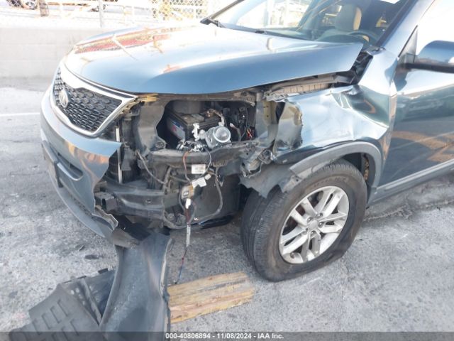5XYKT3A69FG607845 KIA SORENTO LX
