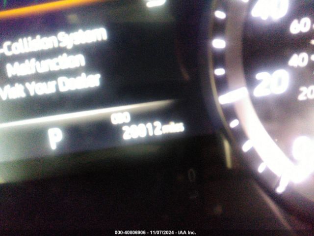 5TDKDRBH6PS520960 Toyota Highlander Le