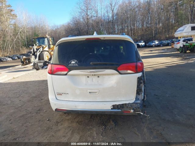 2C4RC1BG9JR115198 Chrysler Pacifica Touring L
