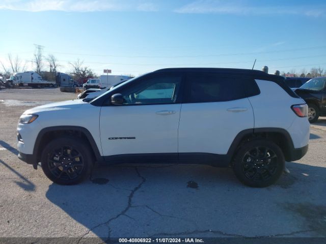 3C4NJDBN1RT152176 Jeep Compass Latitude 4x4