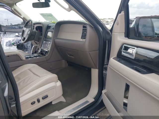 5LMJJ2HT1GEL07114 Lincoln Navigator Select