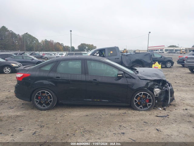 Ford FOCUS SE 2014 1FADP3F2XEL234486 Image 13