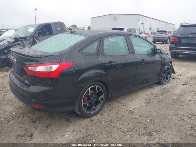 Ford FOCUS SE 2014 1FADP3F2XEL234486 Image 4