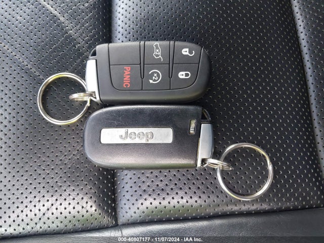 1C4RJFBG4GC412089 Jeep Grand Cherokee Limited 75th Anniversary