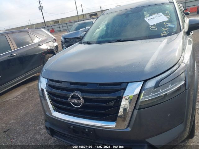 5N1DR3BA0NC215913 Nissan Pathfinder Sv 2wd