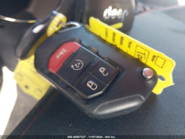 1C4HJXFG5JW274323 Jeep Wrangler Unlimited Rubicon 4x4