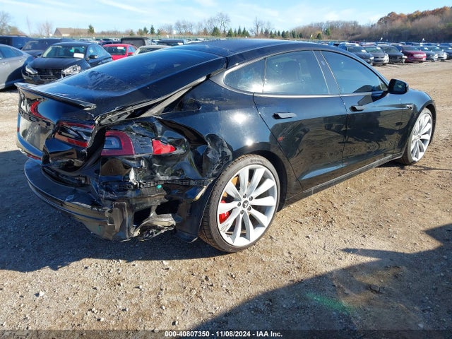 2018 TESLA MODEL S 5YJSA1E29JF252631 Photo 3
