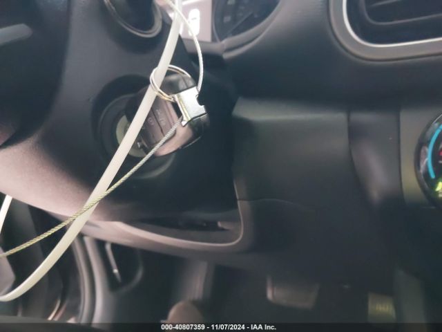 KM8K22AB1NU765745 Hyundai Kona Se