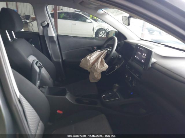 KM8K22AB1NU765745 Hyundai Kona Se