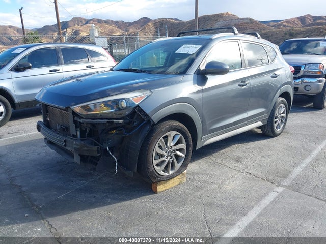 Hyundai TUCSON SEL 2018 KM8J33A41JU682908 Image 2