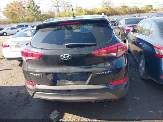 KM8J33A21GU212563 Hyundai Tucson Sport