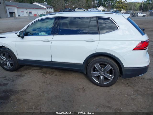 3VV2B7AX9MM017729 Volkswagen Tiguan 2.0t Se/2.0t Se R-line Black/2.0t Sel