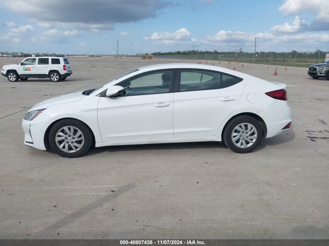 5NPD74LF0KH472001 Hyundai ELANTRA SE
