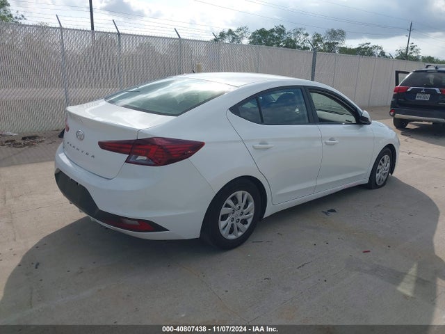 5NPD74LF0KH472001 Hyundai ELANTRA SE