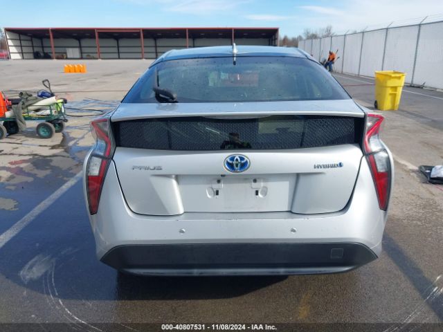 JTDKBRFUXH3568851 Toyota Prius Two