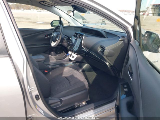 JTDKBRFUXH3568851 Toyota Prius Two