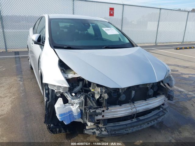 JTDKBRFUXH3568851 Toyota Prius Two