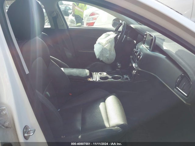 KIA Stinger 2019 KNAE15LA1K6043666 Image 5