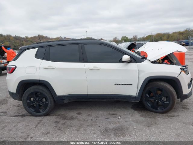 3C4NJDBB3JT325528 Jeep Compass Altitude 4x4