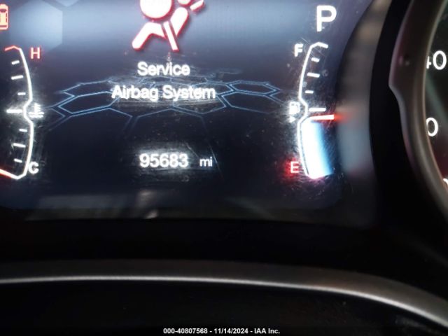 3C4NJDBB3JT325528 Jeep Compass Altitude 4x4