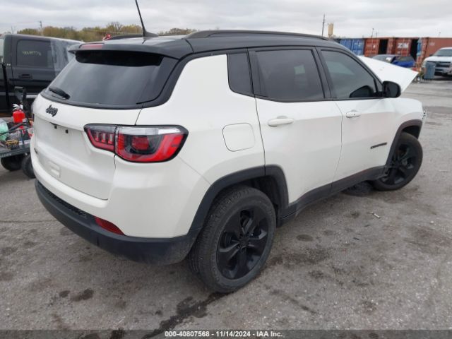 3C4NJDBB3JT325528 Jeep Compass Altitude 4x4