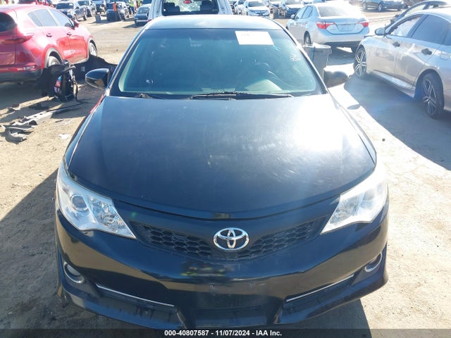4T1BF1FK3EU860072 Toyota CAMRY SE