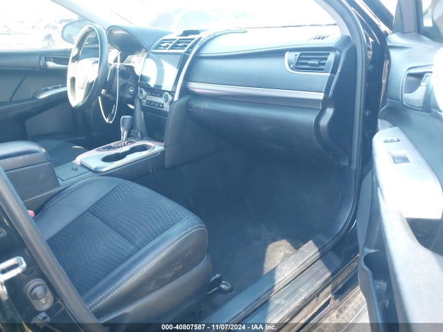 4T1BF1FK3EU860072 Toyota CAMRY SE