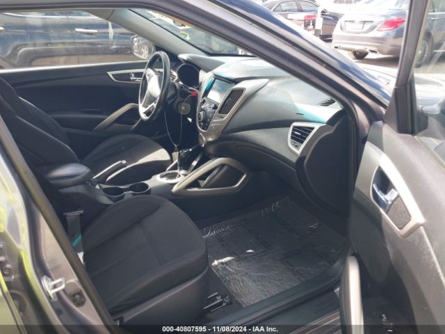 KMHTC6AD5HU308001 Hyundai Veloster