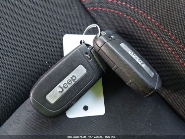 ZACCJBCT9FPB92856 Jeep Renegade Trailhawk