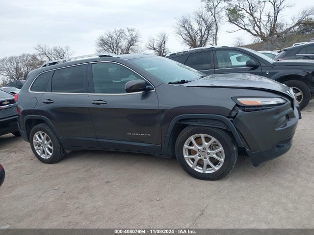 1C4PJLCS7FW737695 Jeep Cherokee Latitude