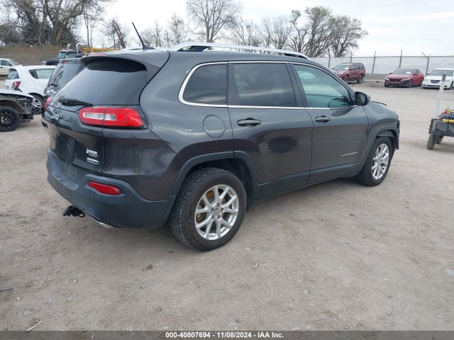 1C4PJLCS7FW737695 Jeep Cherokee Latitude