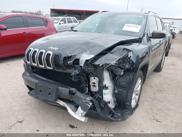 1C4PJLCS7FW737695 Jeep Cherokee Latitude