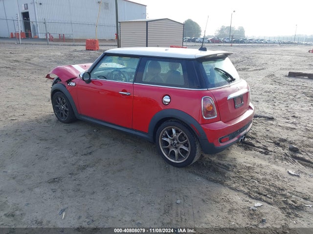 2008 MINI COOPER S WMWMF73558TV34893 Photo 2