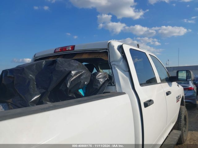 3C6UR5CL3JG333999 RAM 2500 Tradesman  4x4 6'4 Box