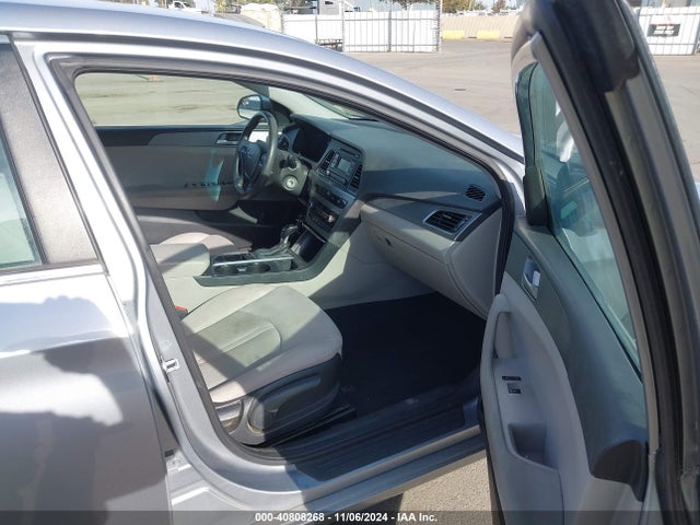 Hyundai Sonata 2017 5NPE24AF1HH530812 Image 5