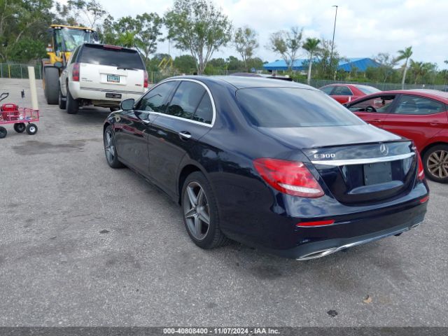 WDDZF4KB1KA632892 Mercedes-Benz E 300 4matic