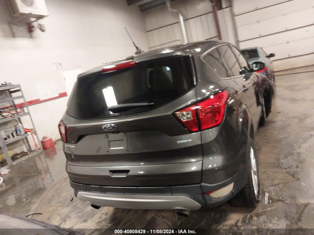 Ford ESCAPE SE 2019 1FMCU9GD2KUC11903 Image 17