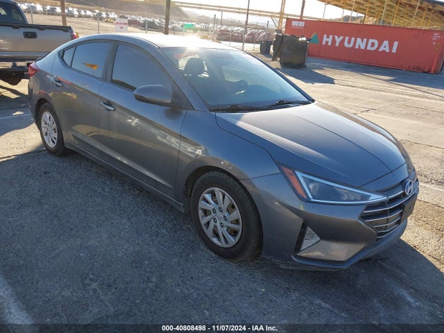 Hyundai ELANTRA SE 2019 5NPD74LFXKH422013 Image 1