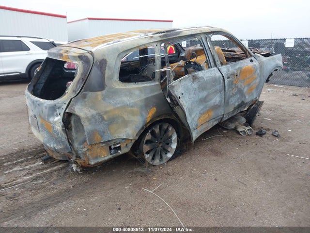5XYP3DHC2NG210774 KIA Telluride Ex