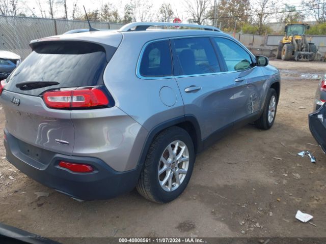 1C4PJMCS0HW633929 Jeep Cherokee Latitude 4x4