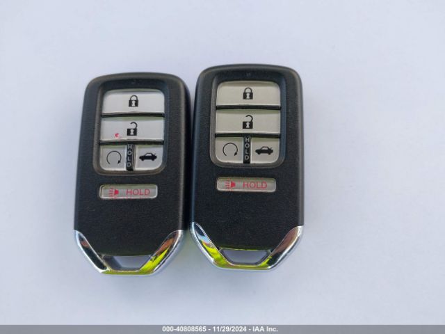 1HGCV1F96JA212070 Honda Accord Touring