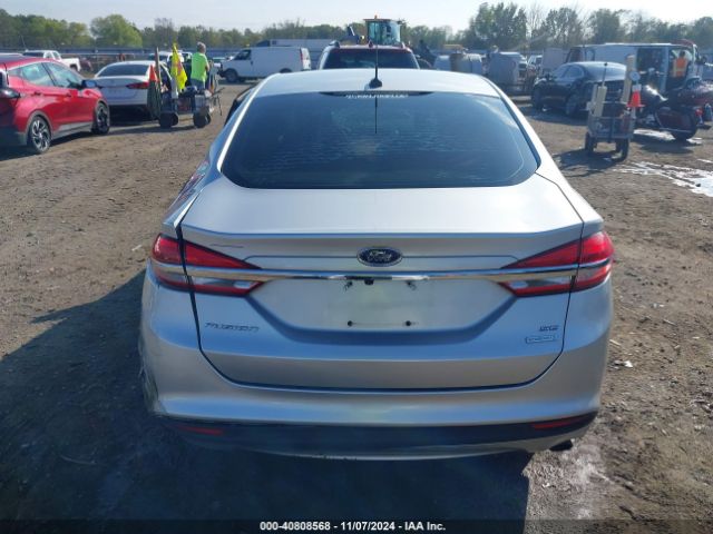 3FA6P0HD8HR256689 Ford FUSION SE