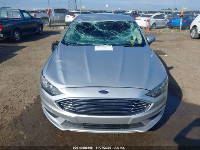 3FA6P0HD8HR256689 Ford FUSION SE