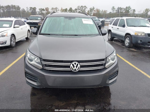 WVGAV7AX1GW559375 Volkswagen TIGUAN S
