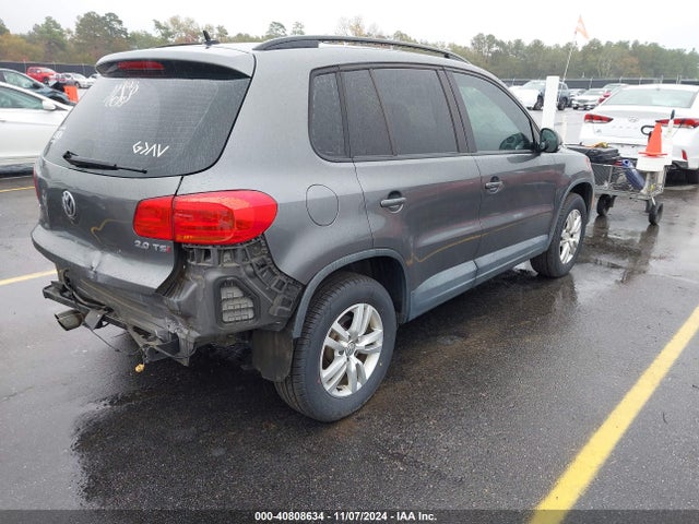 WVGAV7AX1GW559375 Volkswagen TIGUAN S