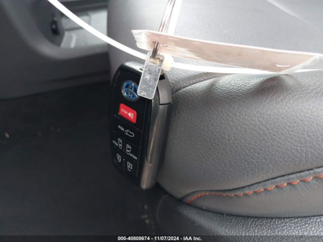 5TDXRKEC1RS198486 Toyota Sienna Xse