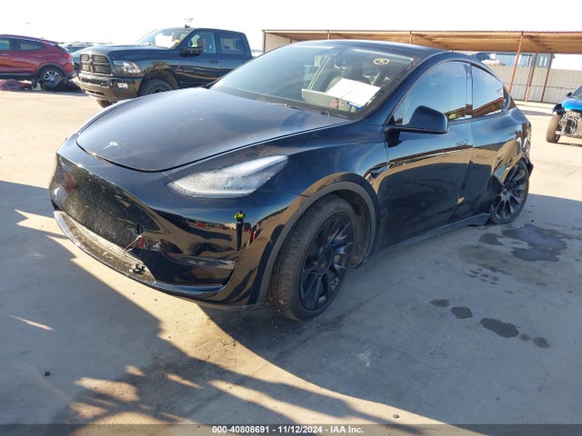 2021 TESLA MODEL Y 5YJYGDEE8MF111798 Photo 1