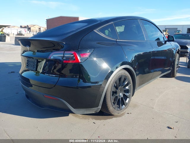 2021 TESLA MODEL Y 5YJYGDEE8MF111798 Photo 3